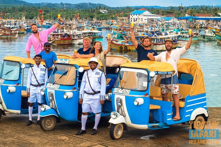 "THE ORIGINALS" Tuk Tuk Safari Colombo, the first and the best. - Photo 1 of 12